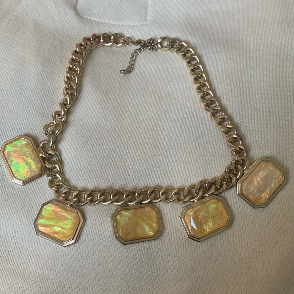 Icing necklace